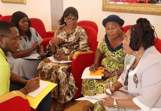    Photo credit: UNFPA-EQG/Flora: Discussions and group work among NGOs during the workshop in the city of Bata. 