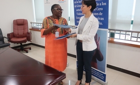  Flora Obama – Signing of the MoU between UNFPA R.R. Ms. Hind Jalal and FRS Representative Ms. Paulina Djombe