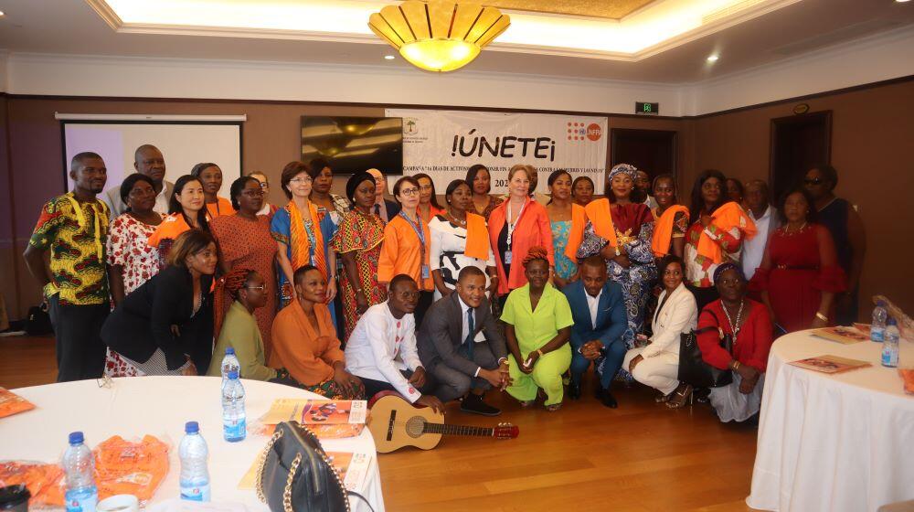 Photo credit: Miguel Ángel Suakin: Family photo of the official ceremony - Hotel Colinas-Malabo