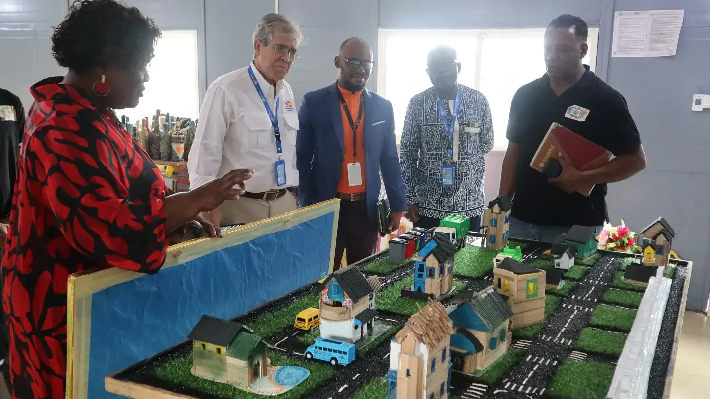UNFPA Guinea Ecuatorial visita la ONG de Gracia Recibisteis para hablar sobre la Sostenibilidad medioambiental en el sistema de las Naciones Unidas